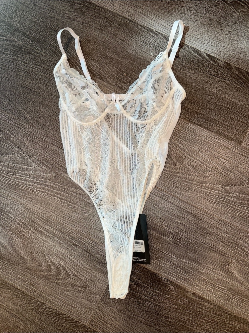 PrettyLittleThing White Lace Sheer Bodysuit